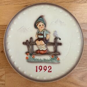 1992 Annual Hummel Plate MJ Hummel Boy on Fence Includes Box